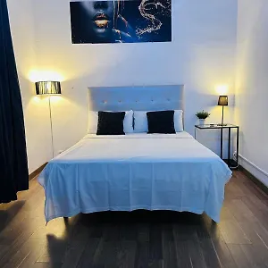 Cozy , Barcellona Spagna